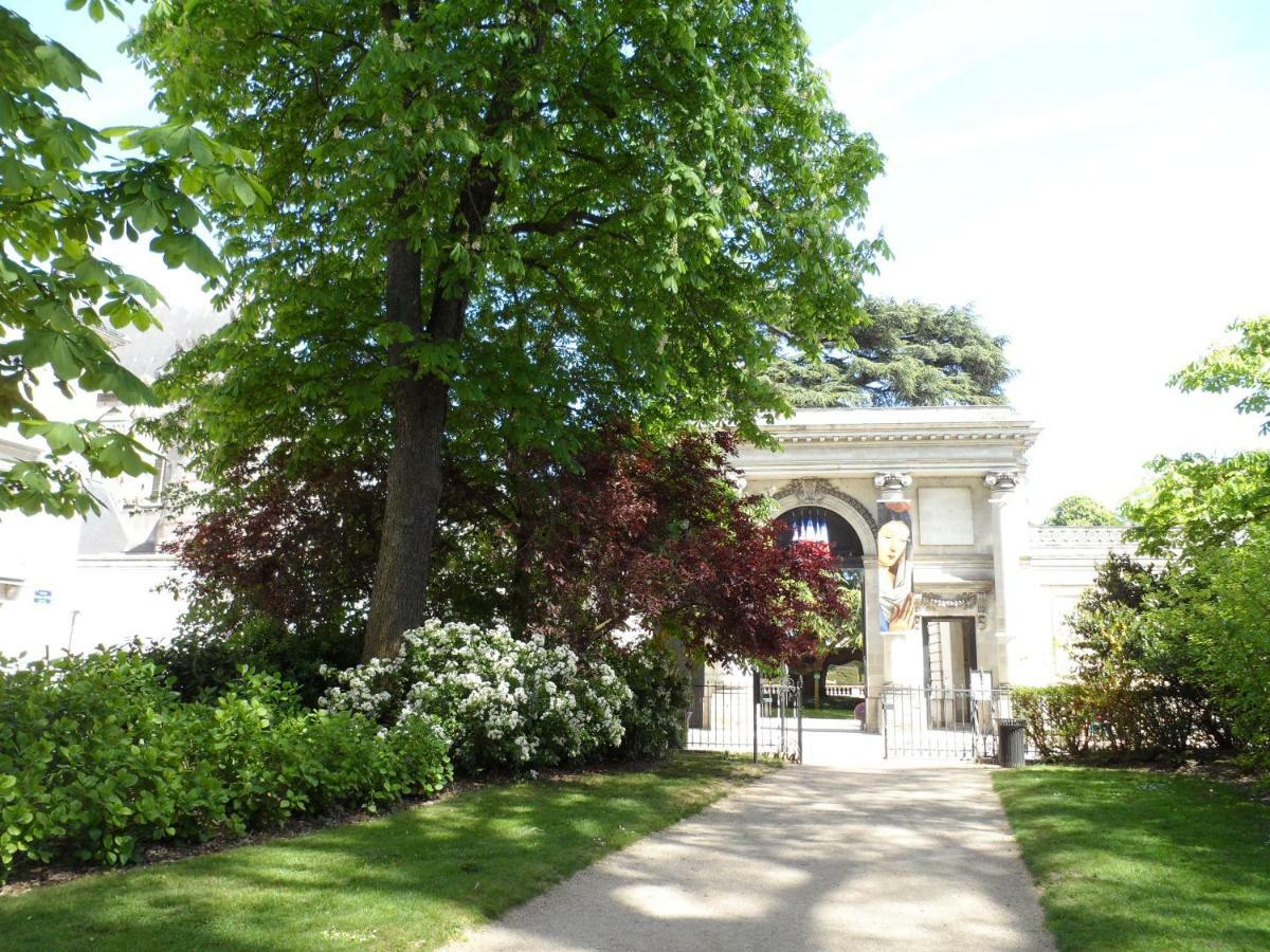 Gite De La Tour De Guise 2 Tours Exterior foto